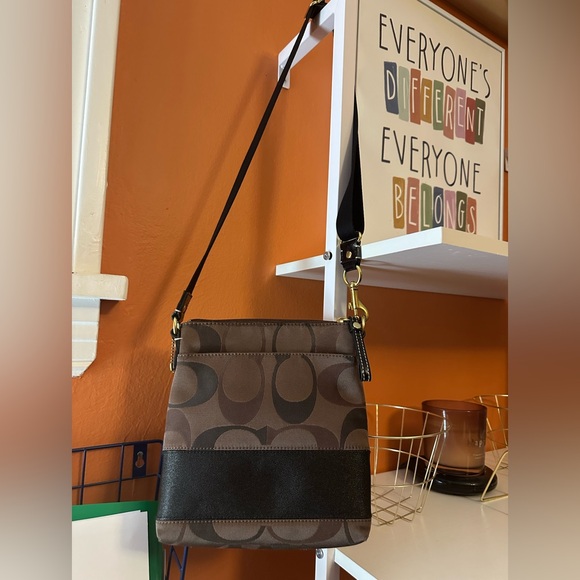 Coach Brown and Black Crossbody Bag - Picture 4 of 11